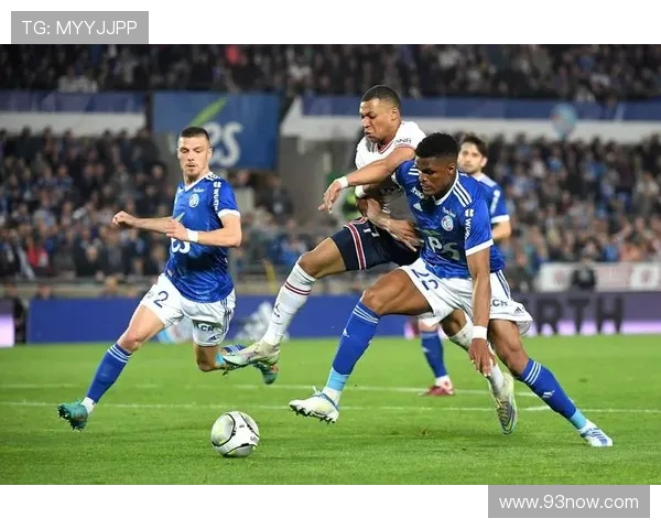 马赛德比战火爆场面回顾 足球激情碰撞与激烈冲突的精彩瞬间 马赛德比战火爆场面回顾 足球激情碰撞与激烈冲突的精彩瞬间